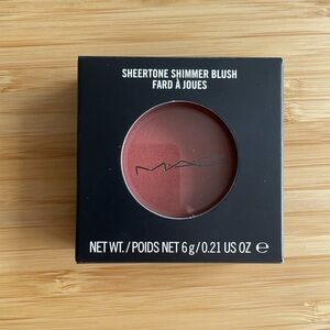MAC Sheertone Shimmer Blush in Peachtwist